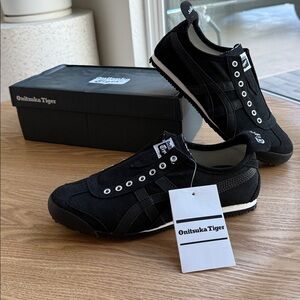 NIB Onitsuka Tiger Mexico 66 Sneakers